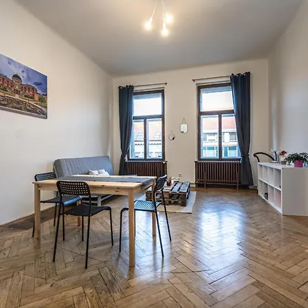 Legerova Apartments Praag Buitenkant foto