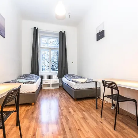 Legerova Apartments Praag Buitenkant foto