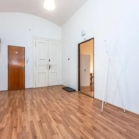 Legerova Apartments Praag Buitenkant foto